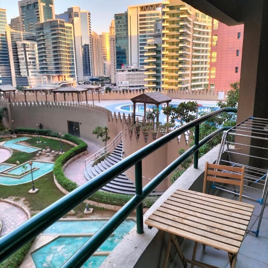 דובאי Horizon View Partition Room In Barsha Heights Near Metro מראה חיצוני תמונה