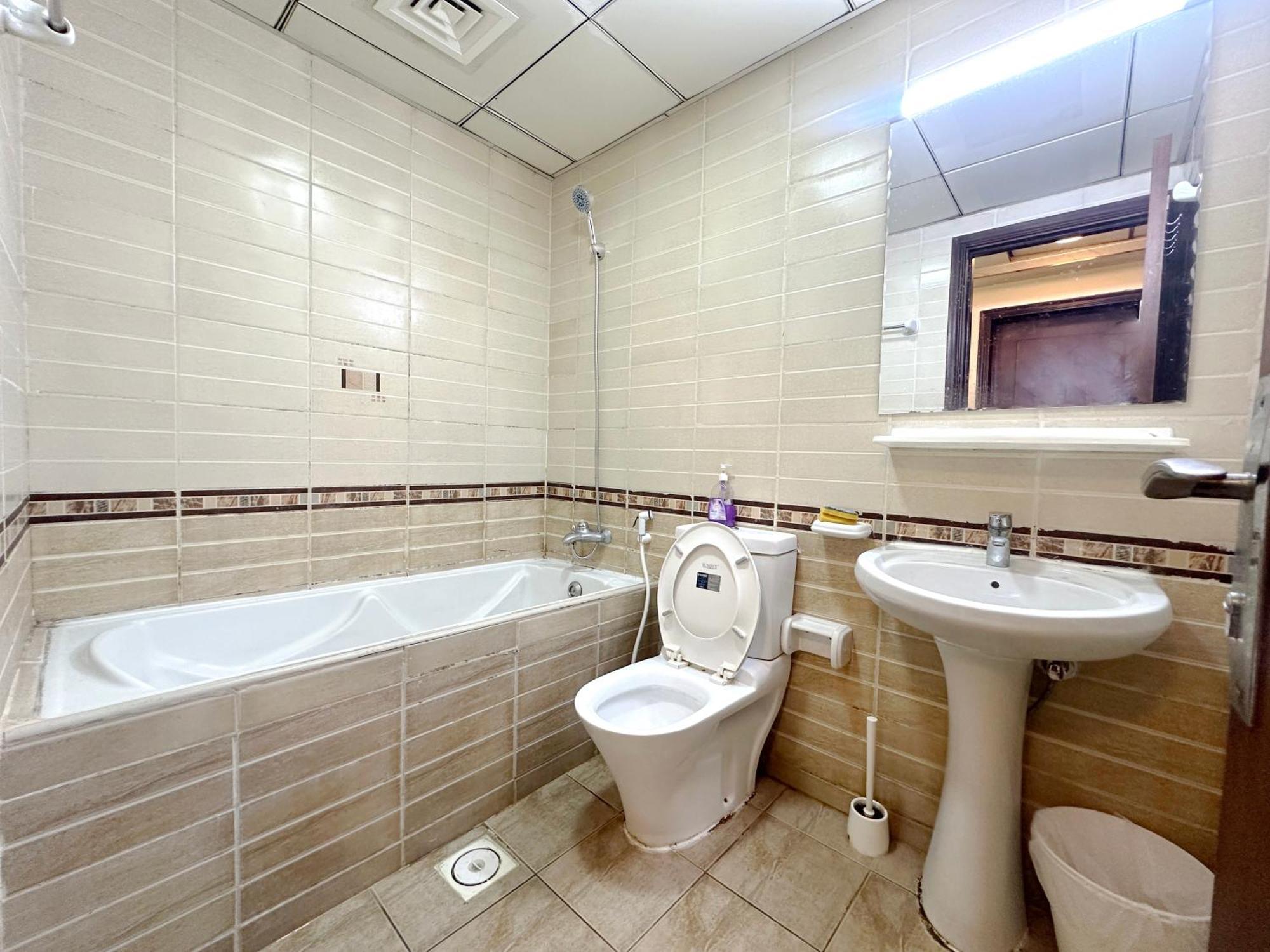 דובאי Horizon View Partition Room In Barsha Heights Near Metro מראה חיצוני תמונה