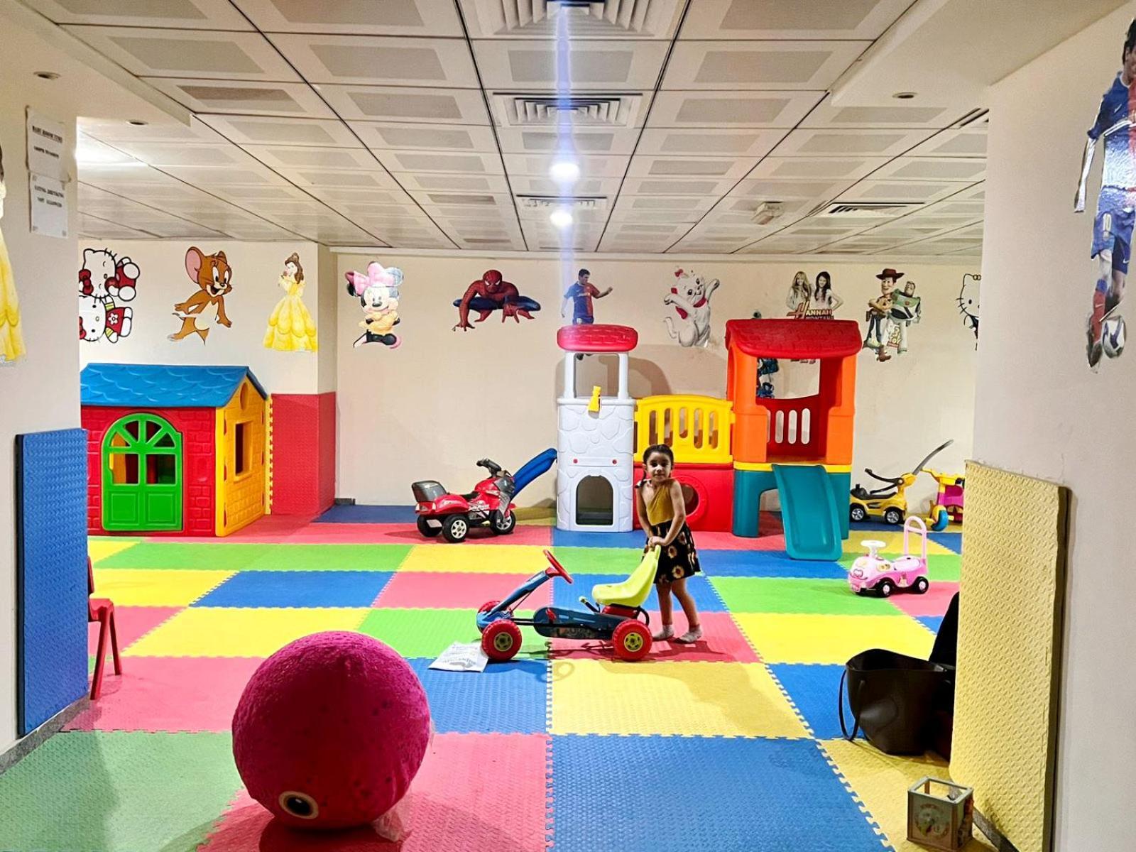 דובאי Horizon View Partition Room In Barsha Heights Near Metro מראה חיצוני תמונה