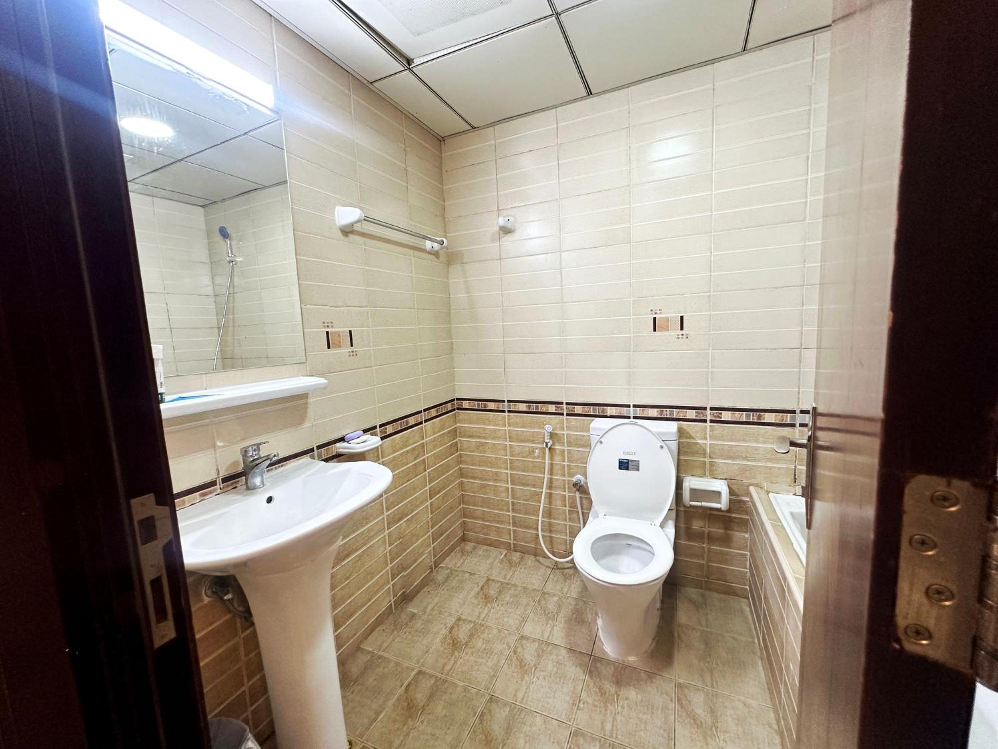 דובאי Horizon View Partition Room In Barsha Heights Near Metro מראה חיצוני תמונה